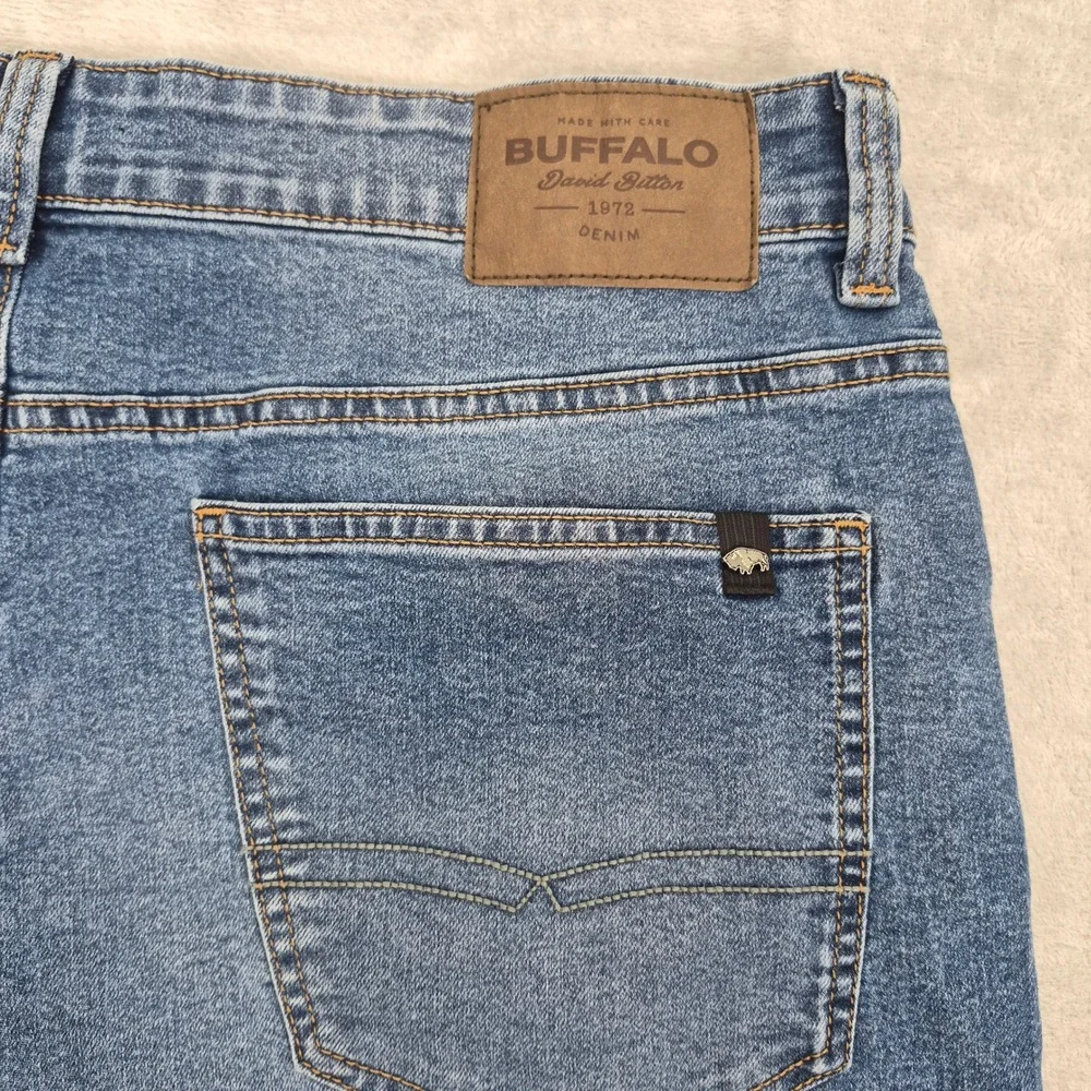 Buffalo 34 (36) x 32 David Bitton Mens Straight Leg Medium Wash Blue Denim Jeans